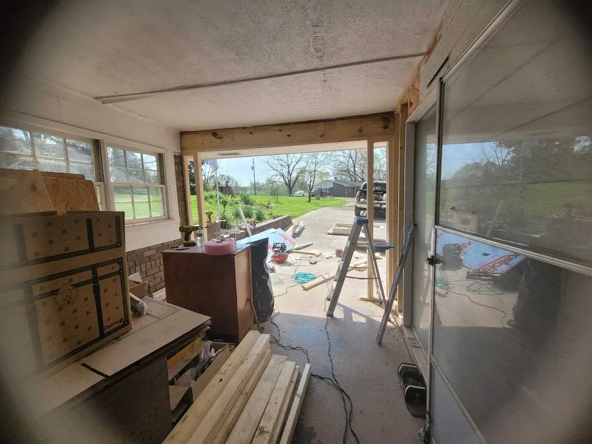 Air movers and dehumidifier for Drying & Dehumidification in Lamesa